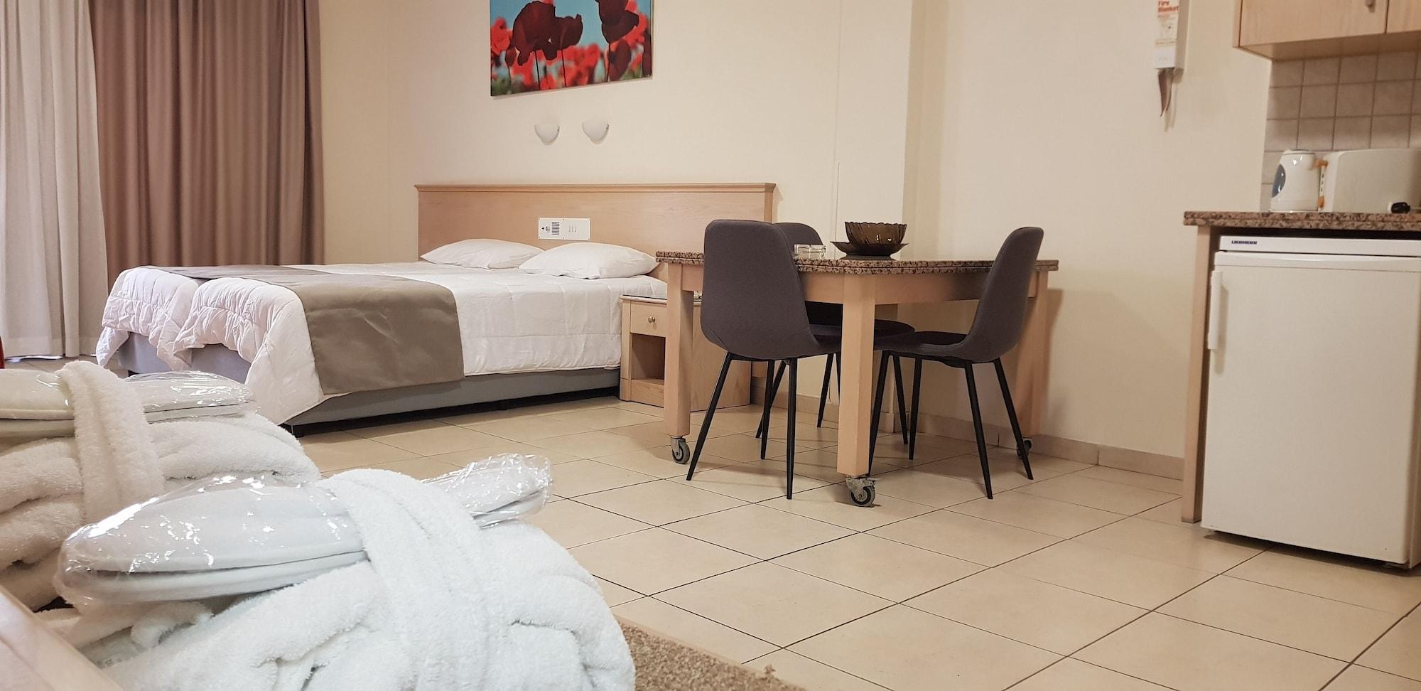 Senator Hotel Apartments - Adults Only Ayia Napa Exterior foto