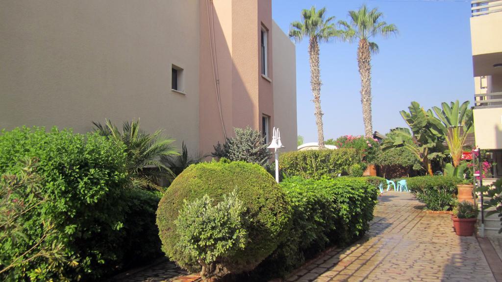 Senator Hotel Apartments - Adults Only Ayia Napa Exterior foto