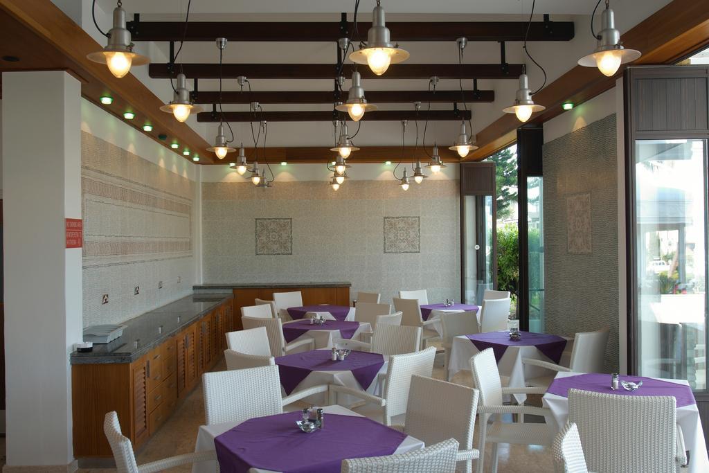 Senator Hotel Apartments - Adults Only Ayia Napa Exterior foto